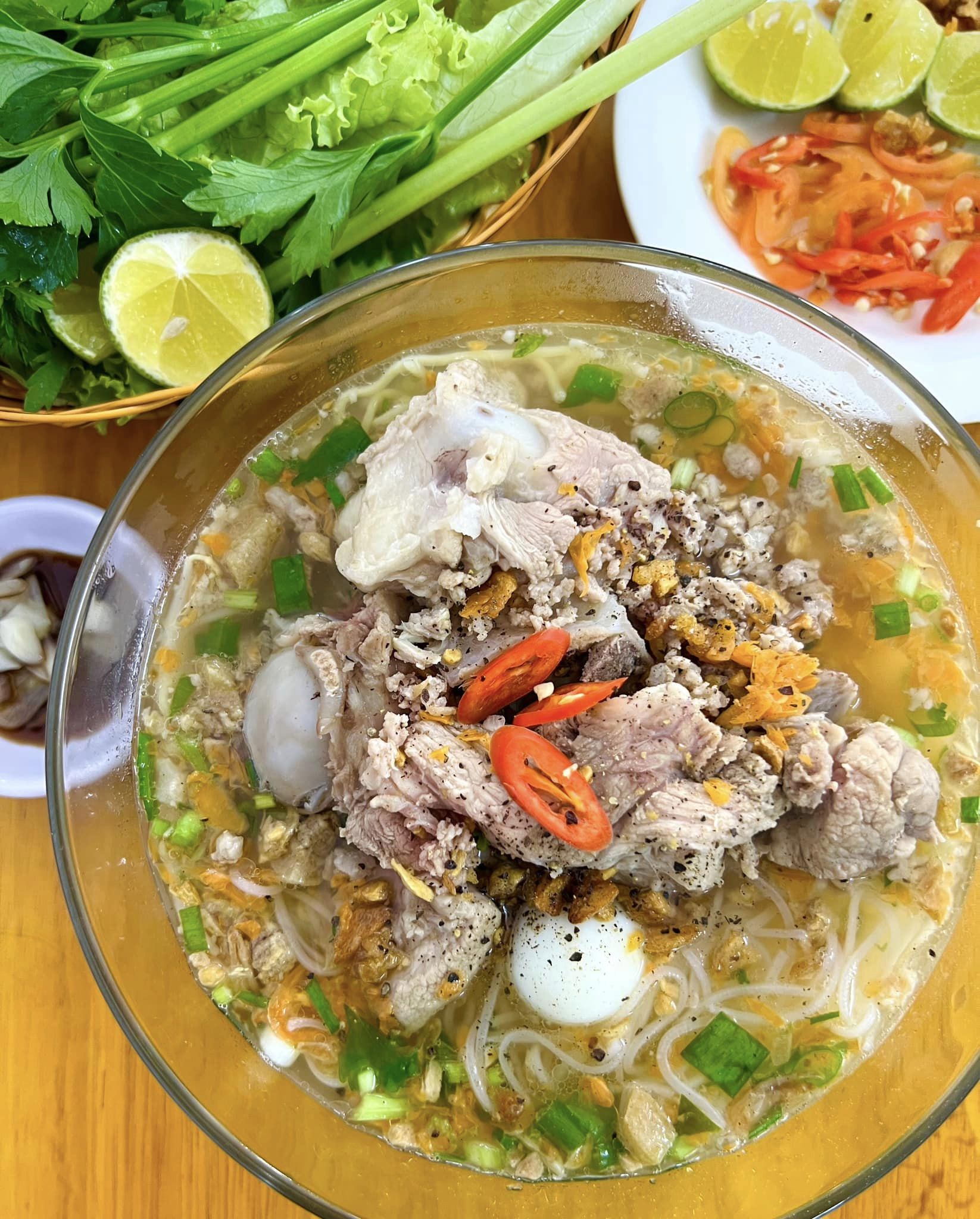 A.lâm Quán Hủ Tiếu - Tố Hữu
