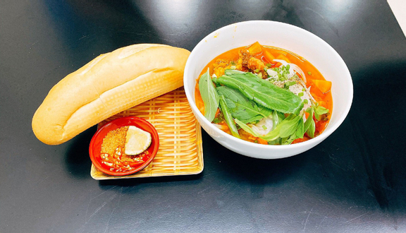 Bánh Mì - Xôi Năm Sĩ - Điện Biên Phủ