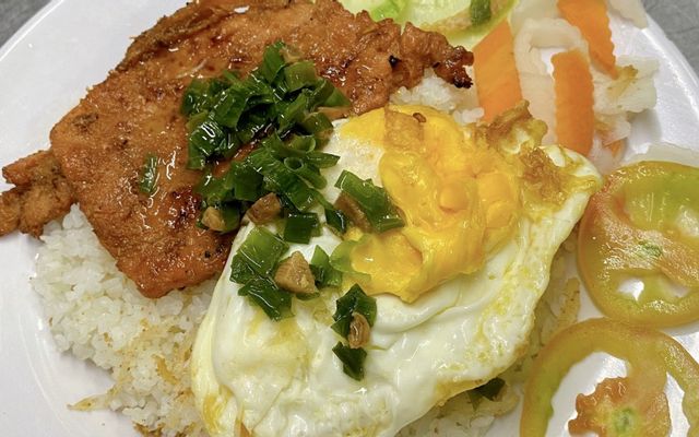 Cơm Tấm Sườn - Bì - Chả - Lâm Văn Bền