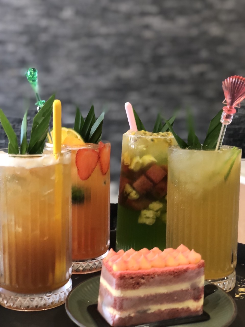 TICK TACK CAFE - Đường Tây Cao Tốc