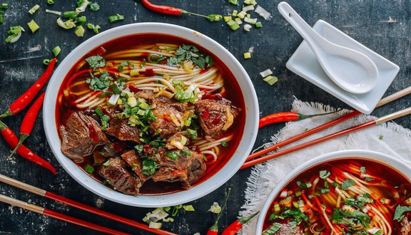 Bún Bò Huế Móm Cưng