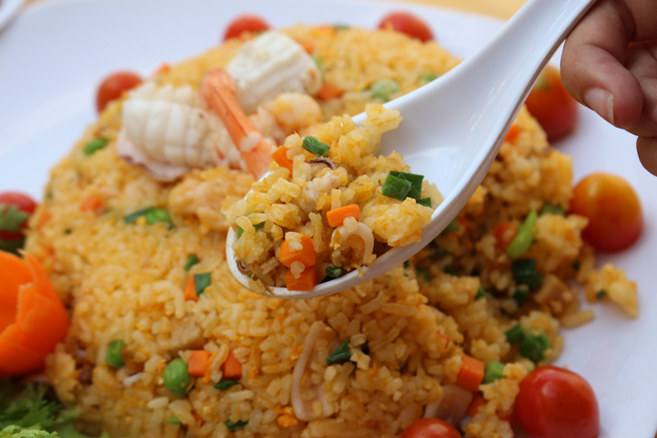 Cơm Gà Xối Mỡ Mạnh Đức