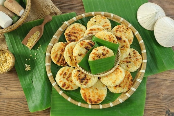 Tiệm Bánh Truyền Thống - Phạm Văn Hai