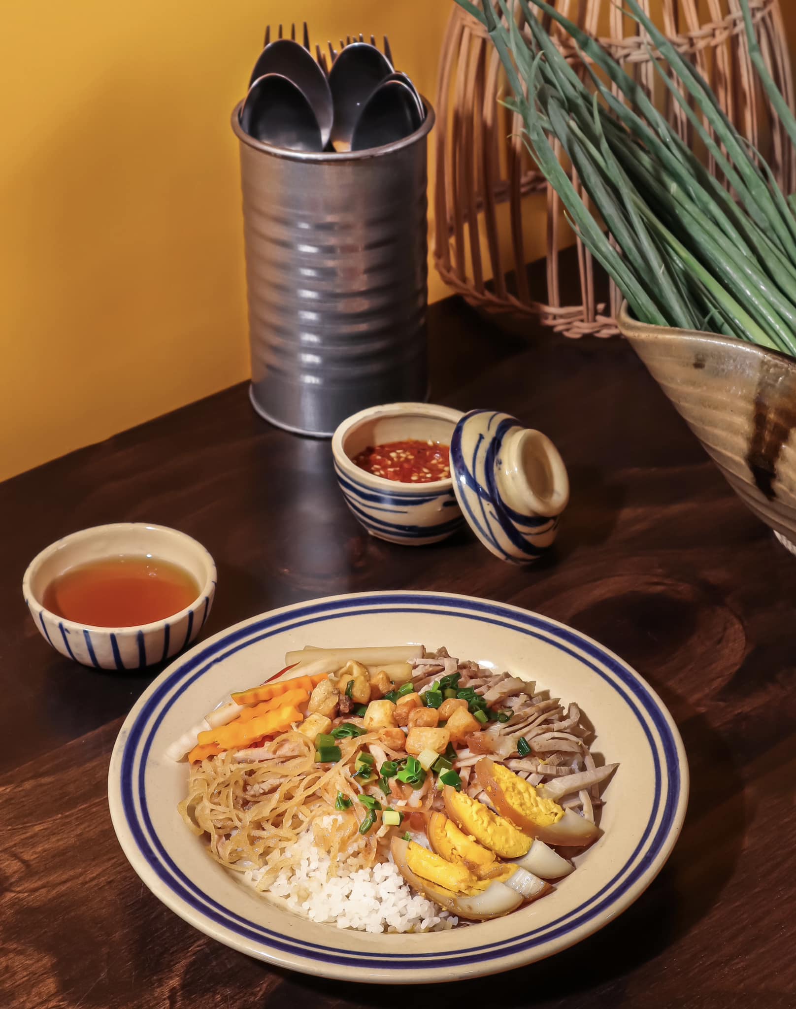 Bún Thịt Nướng - Cơm Tấm Cô Duyên - Nguyễn Thượng Hiền