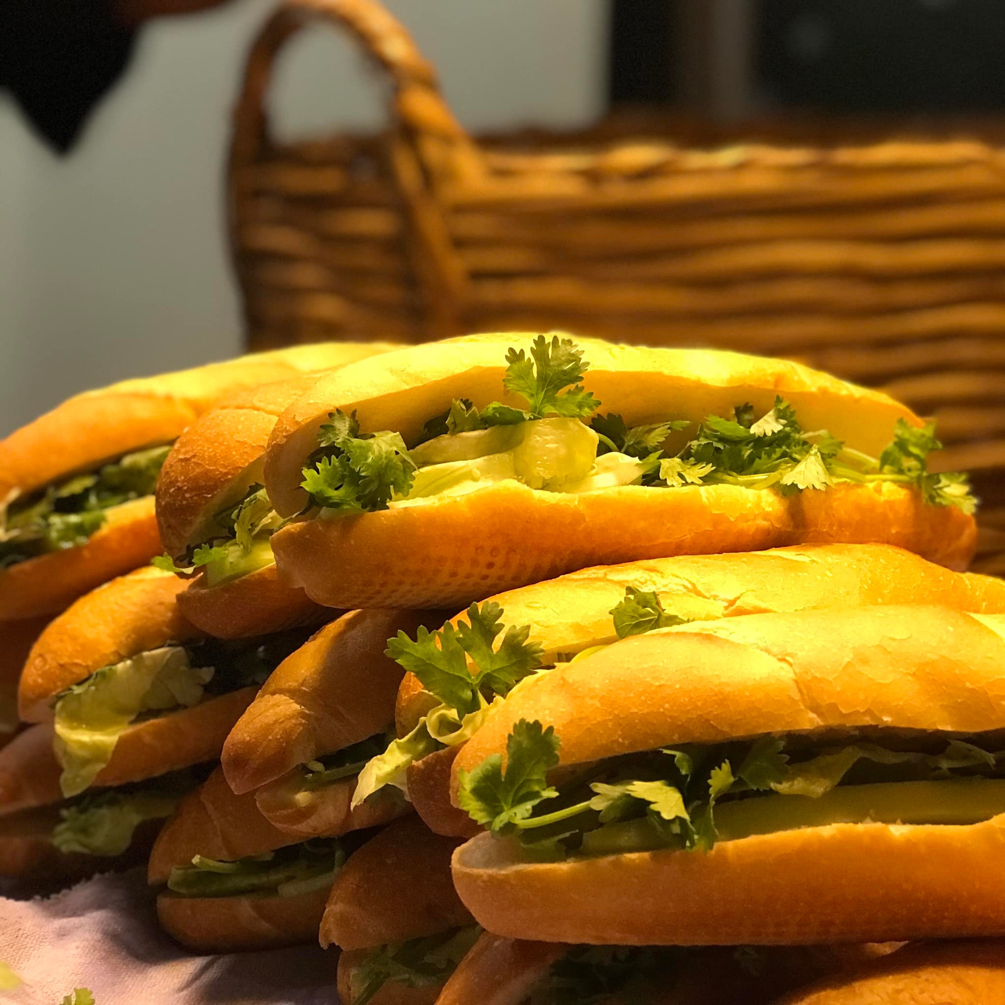 Bánh Mì Cô Thúy - Ngô Thời Nhiệm