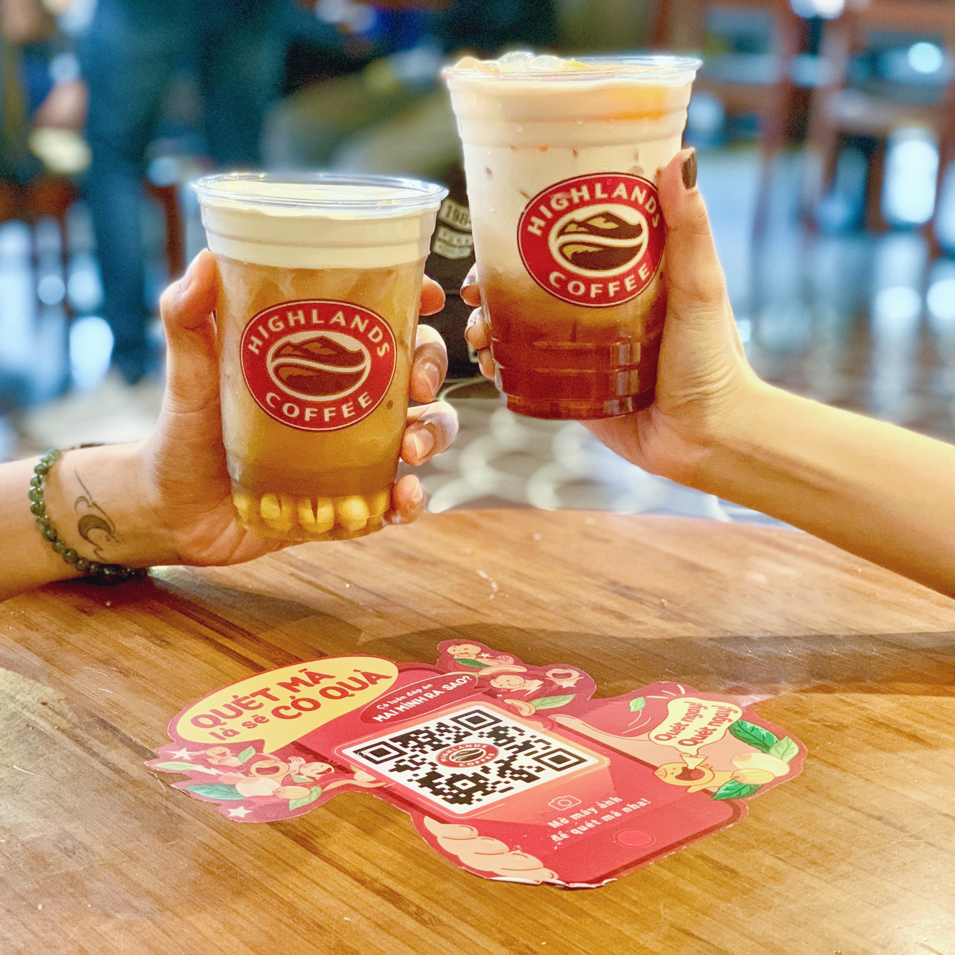 Highlands Coffee - Riviera Point 