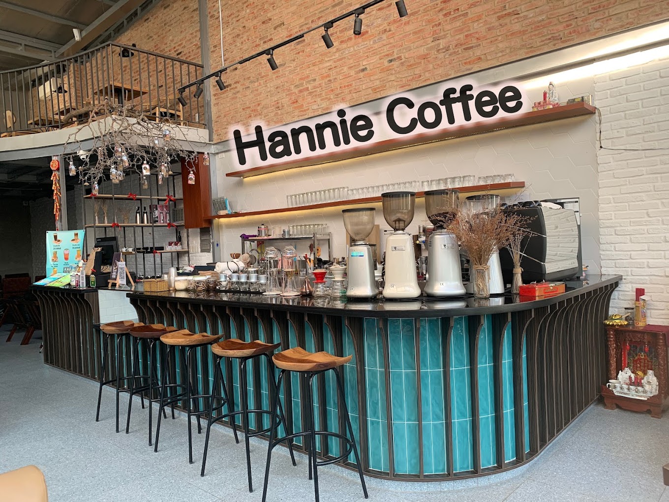 Hannie Coffee - Lê Niệm