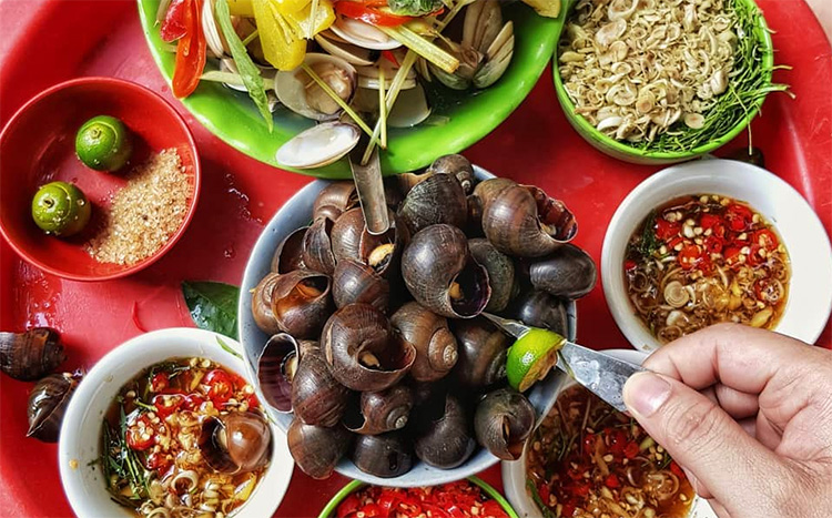 Quán Ốc Cây Bàng - Gò Dầu