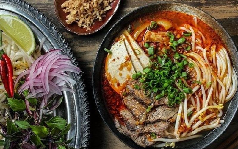 Mệ Ơi - Bún Bò Huế - Ngô Thị Thu Minh