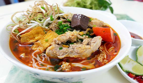 Bún Riêu Cô Tuyết - Kha Vạn Cân