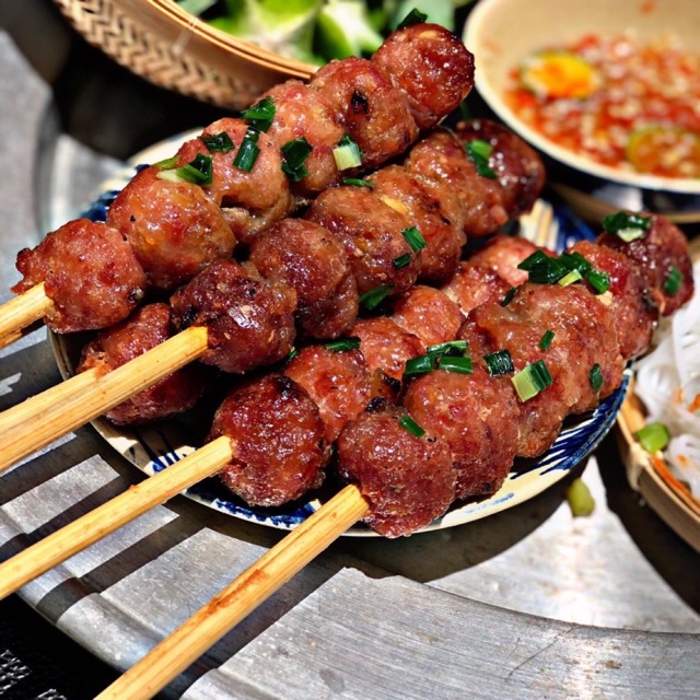 Nem Nướng Bà Sáu - Đường Số 11