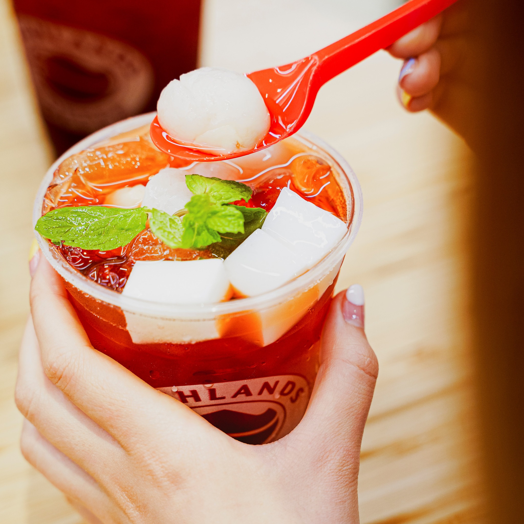 Highlands Coffee - Corner Xô Viết Nghệ Tĩnh