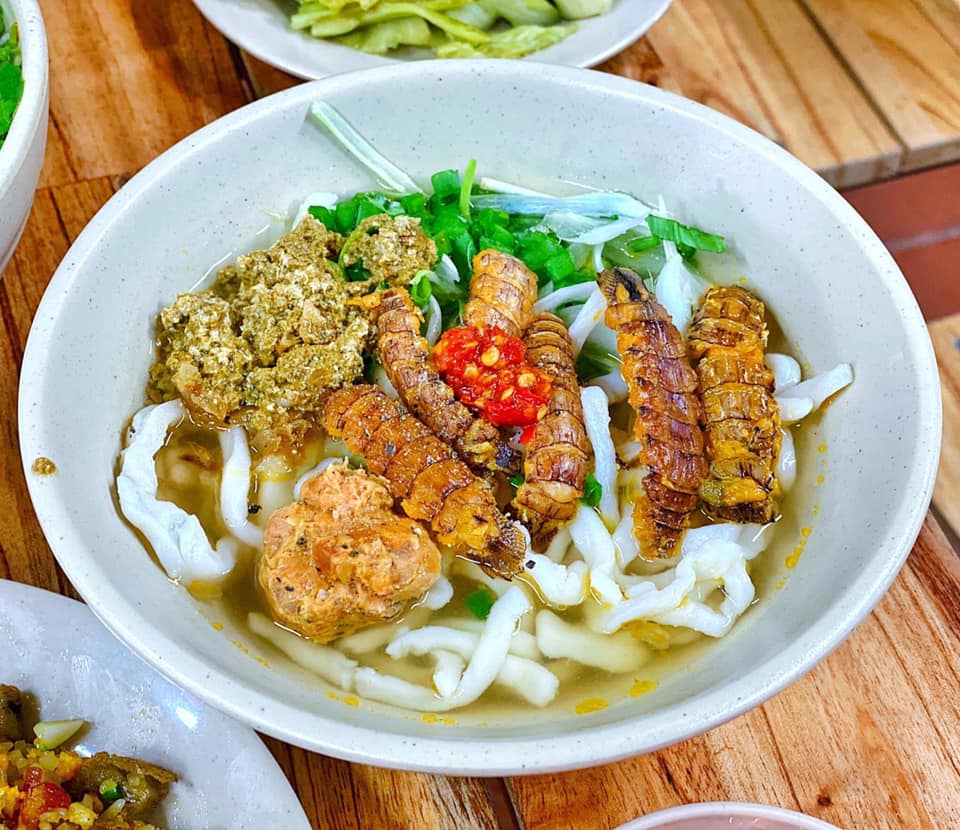 Bánh Canh Mụ Nị - Trần Cao Vân
