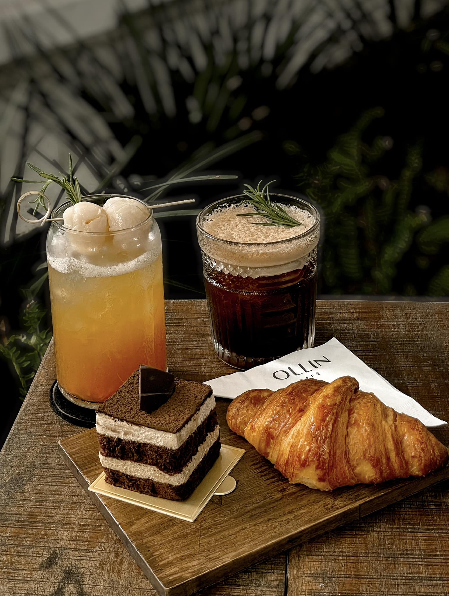 Ollin Café - Phạm Ngọc Thạch