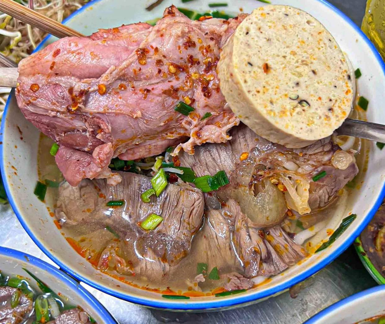 Bún Bò Loan Đà Lạt - Bình Lợi