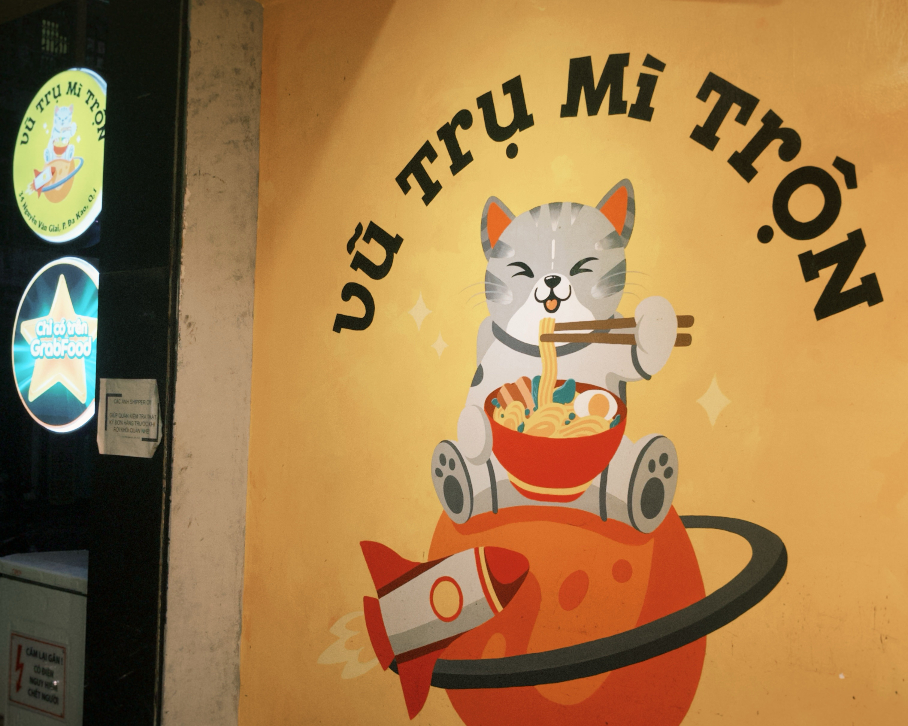 Vũ Trụ Mì Trộn - Nguyẽn Văn Giai