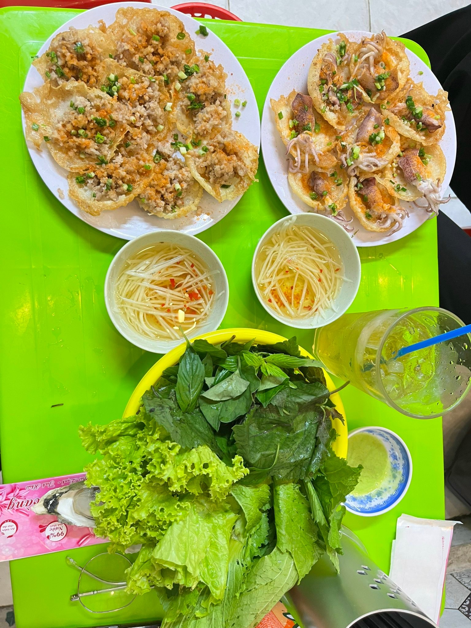 Bánh Khọt Vũng Tàu Út Mai - Nguyễn Thái Sơn