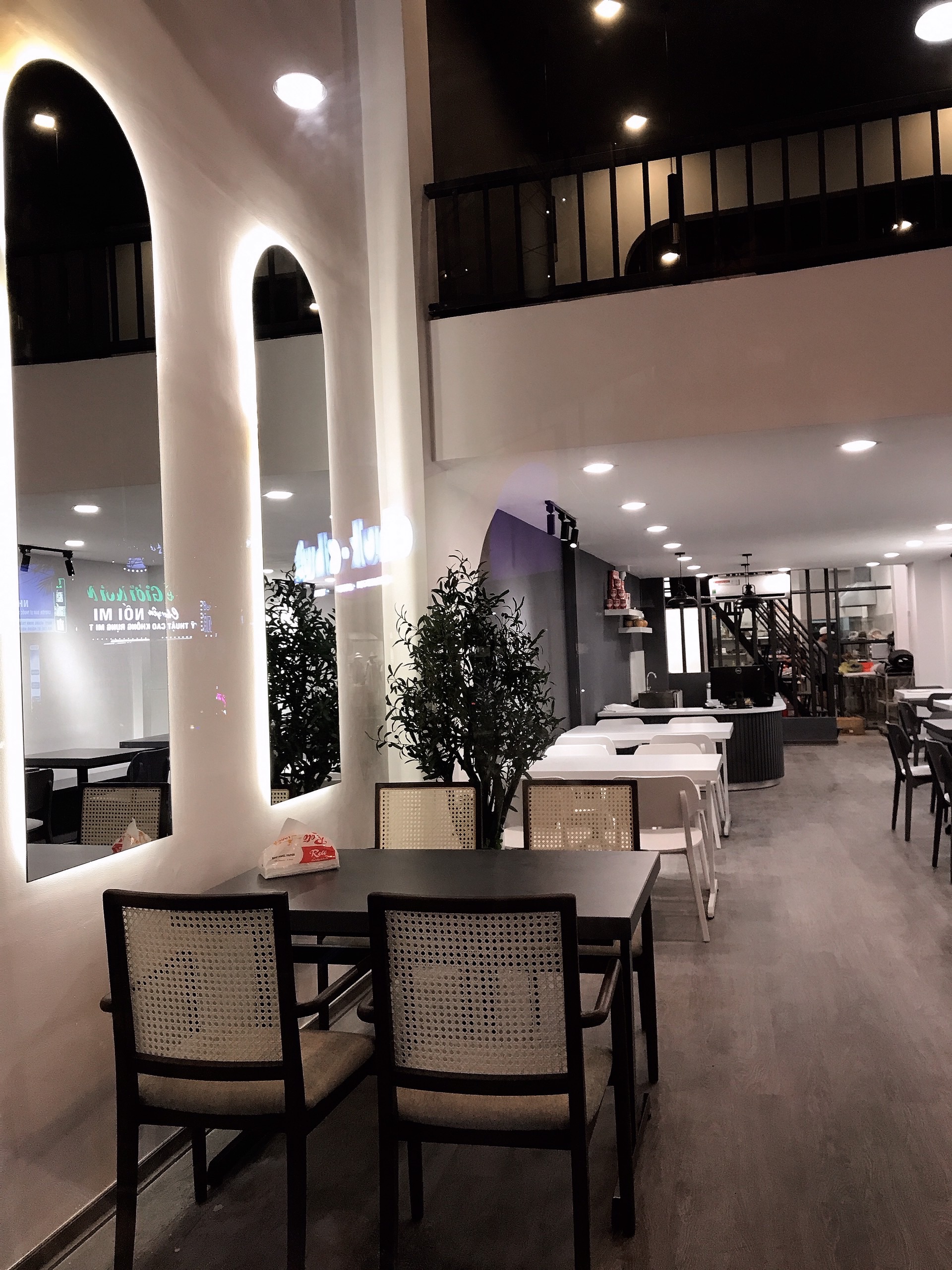 Tum Thai - Lê Trung Nghĩa