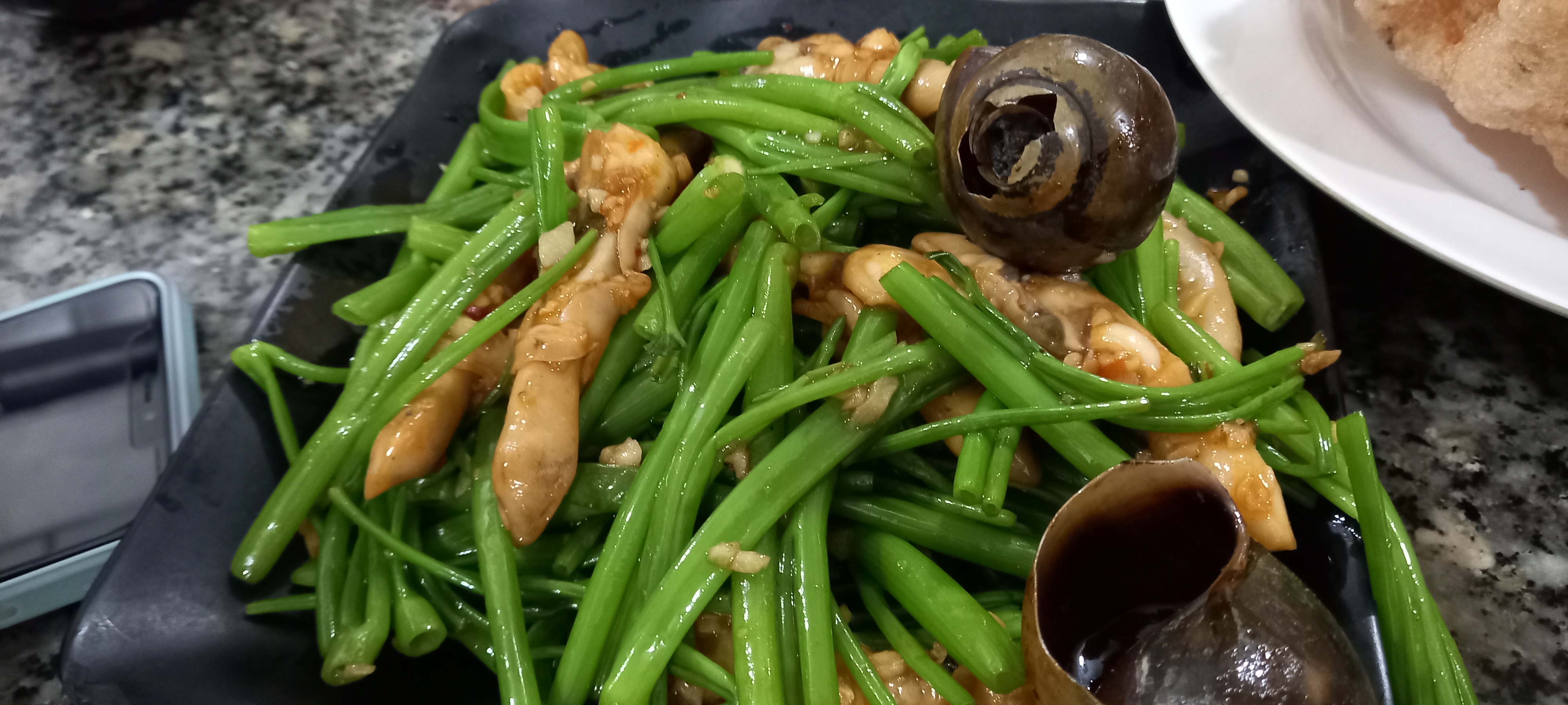 Ốc Hoàng - Lê Thị Hồng