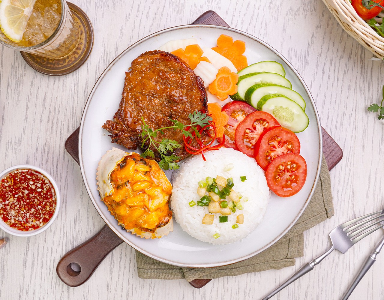 Cơm Sườn Đào Duy Từ - Tô Hiệu