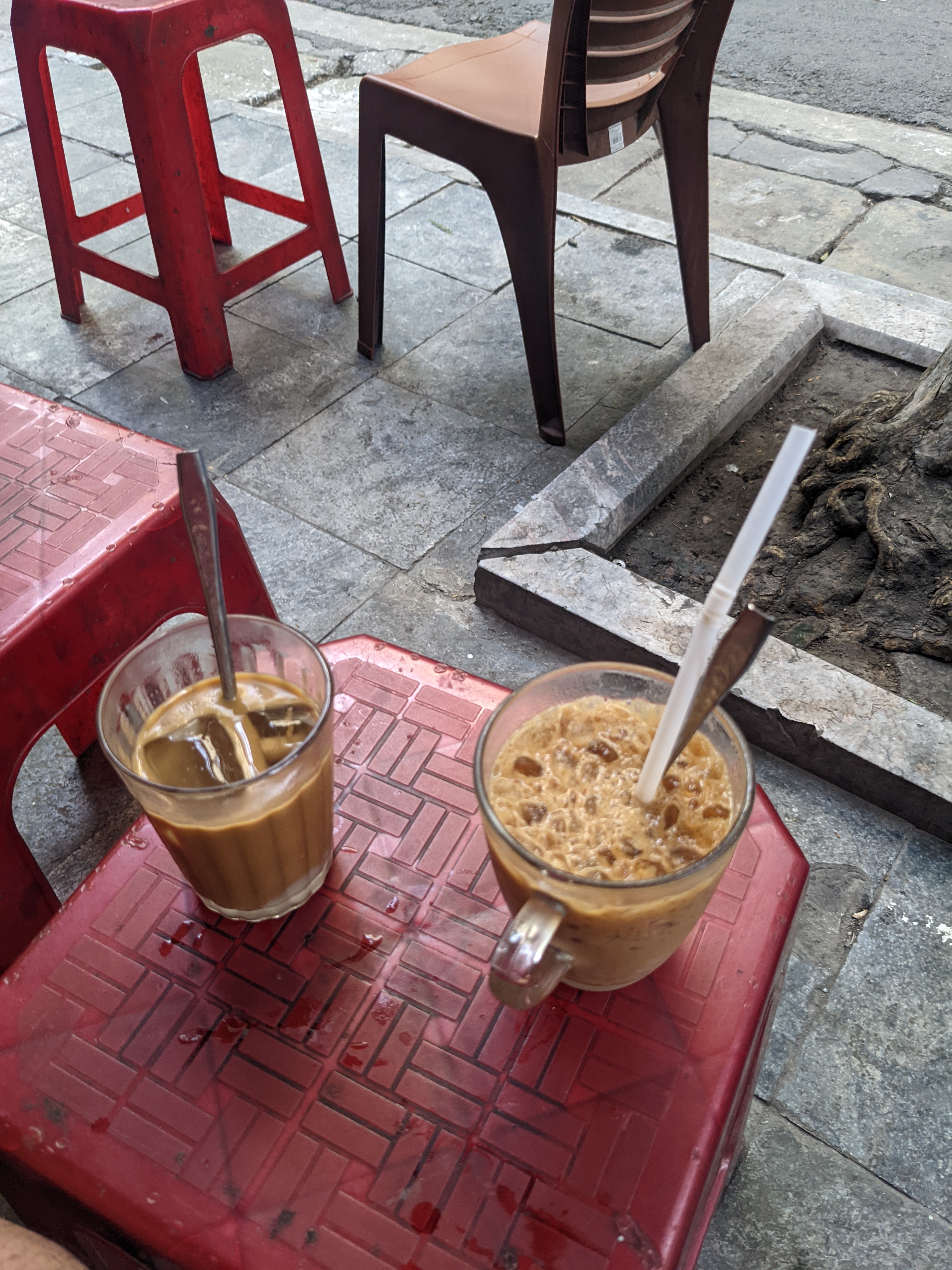 61 Cafe - Bát Sứ