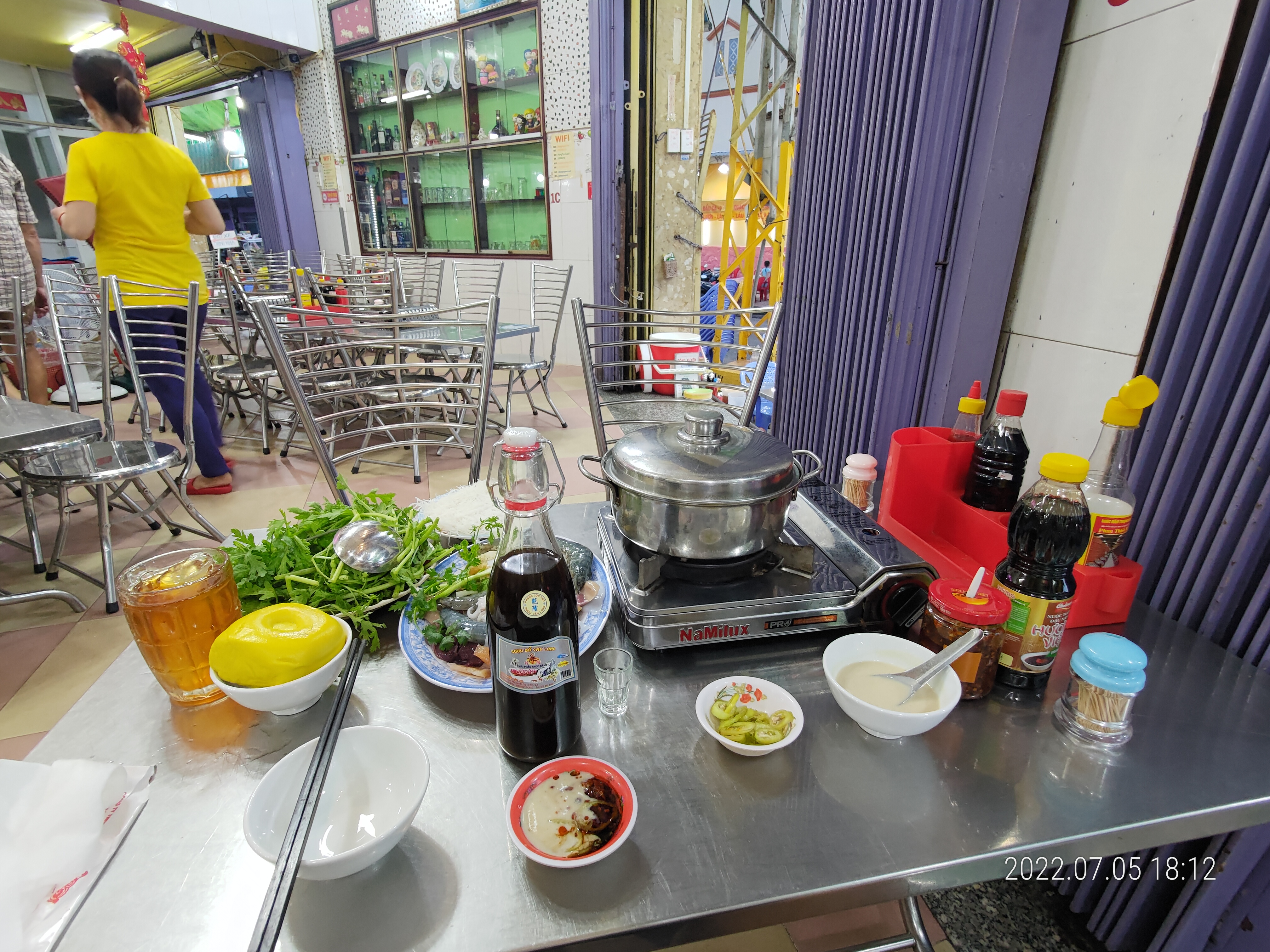 Lẩu Đông Xuyên - Nguyễn Chí Thanh