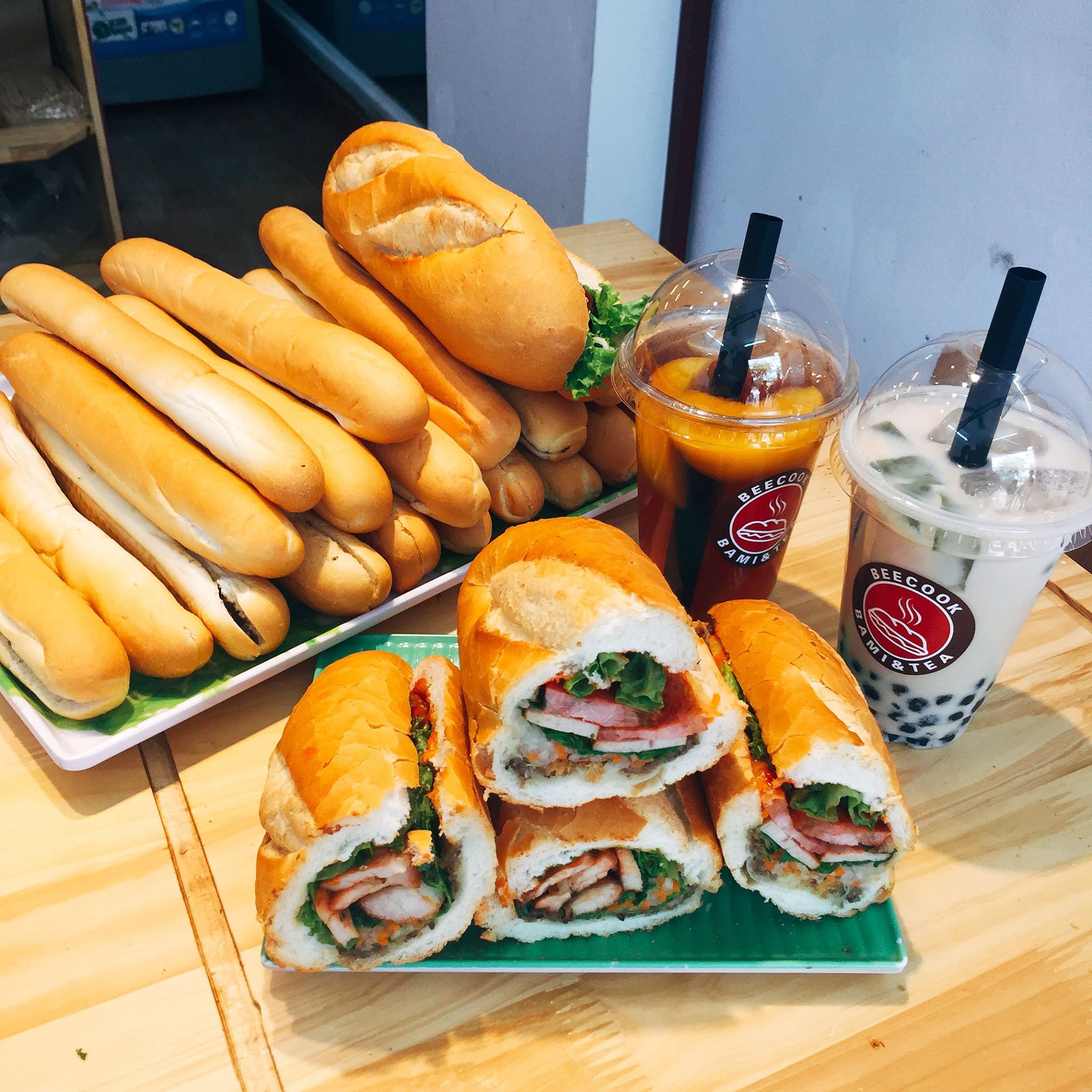 Thức ăn nhanh BeeCook - Đường Trường Múa