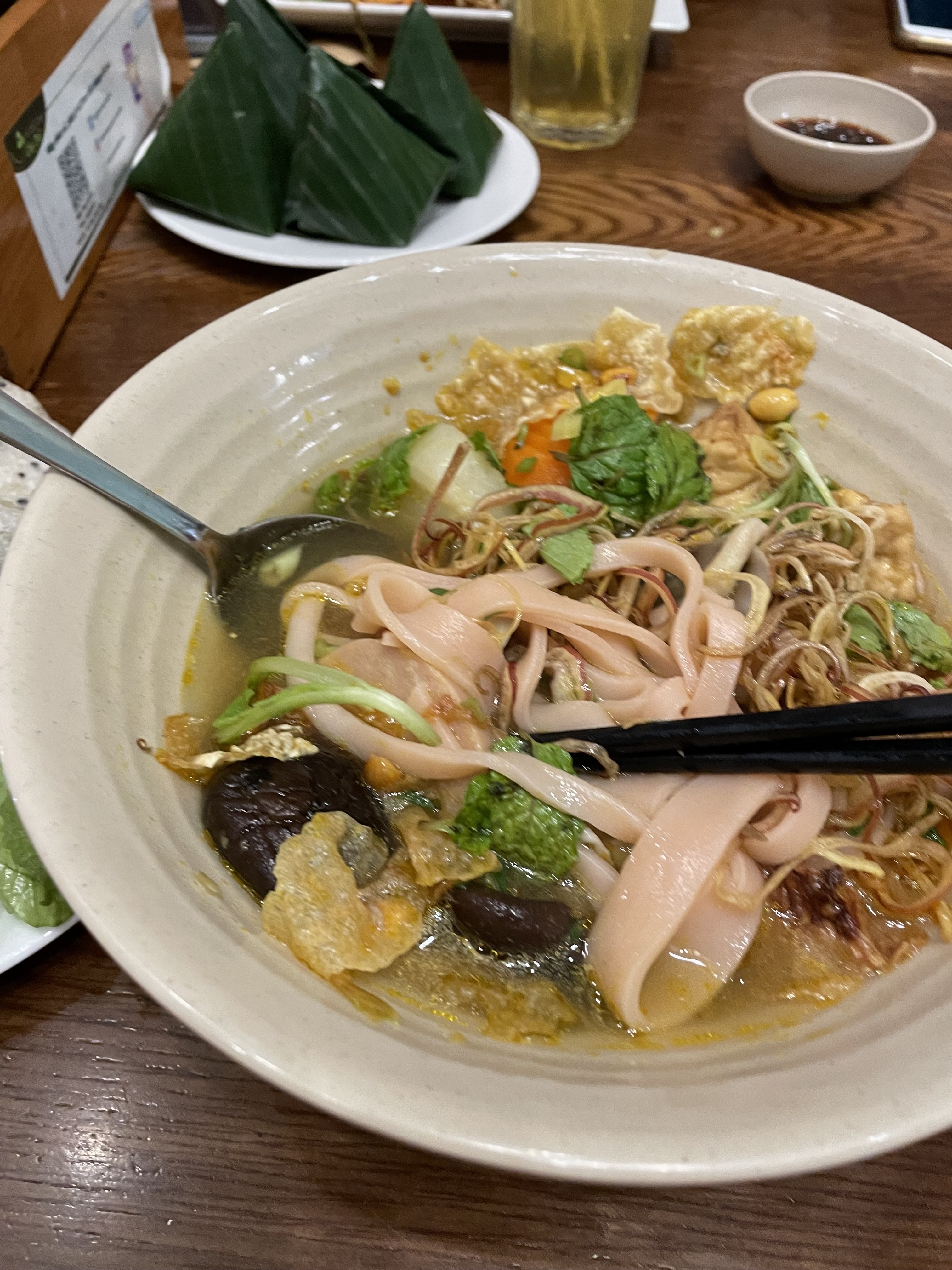 Hủ Tiếu Chay Cây Bồ Đề - Lê Văn Sỹ