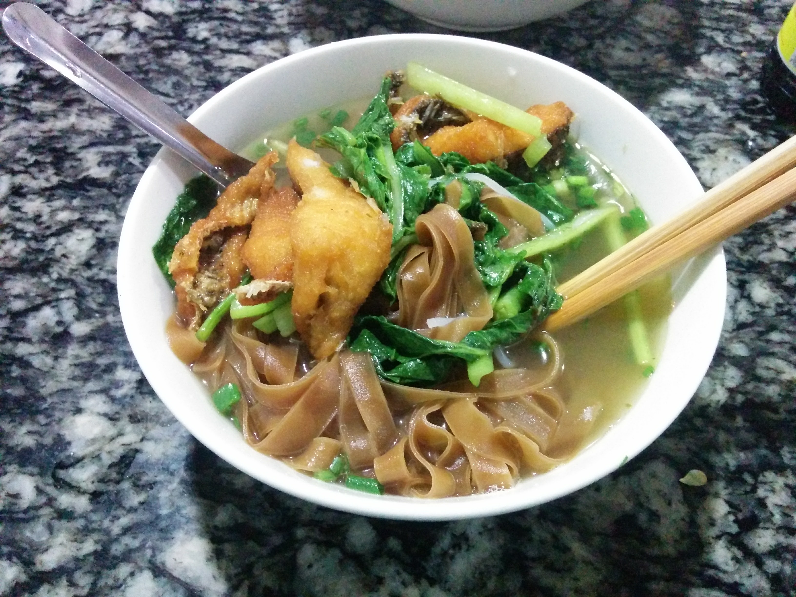 Cô Khanh - Bún Cá - K3 Bách Khoa