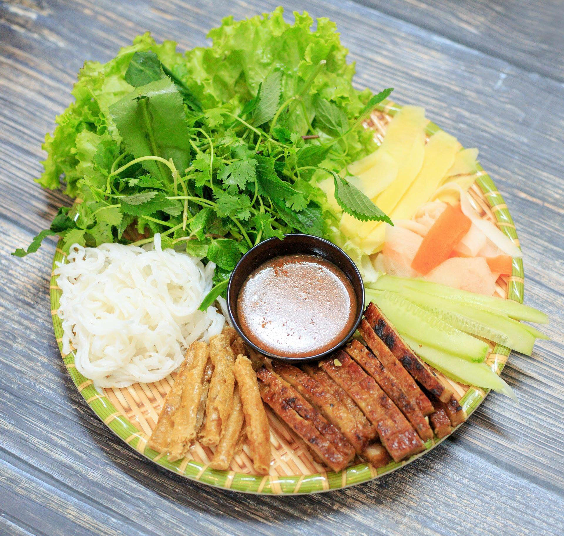 Nem Nướng - Phùng Khoang