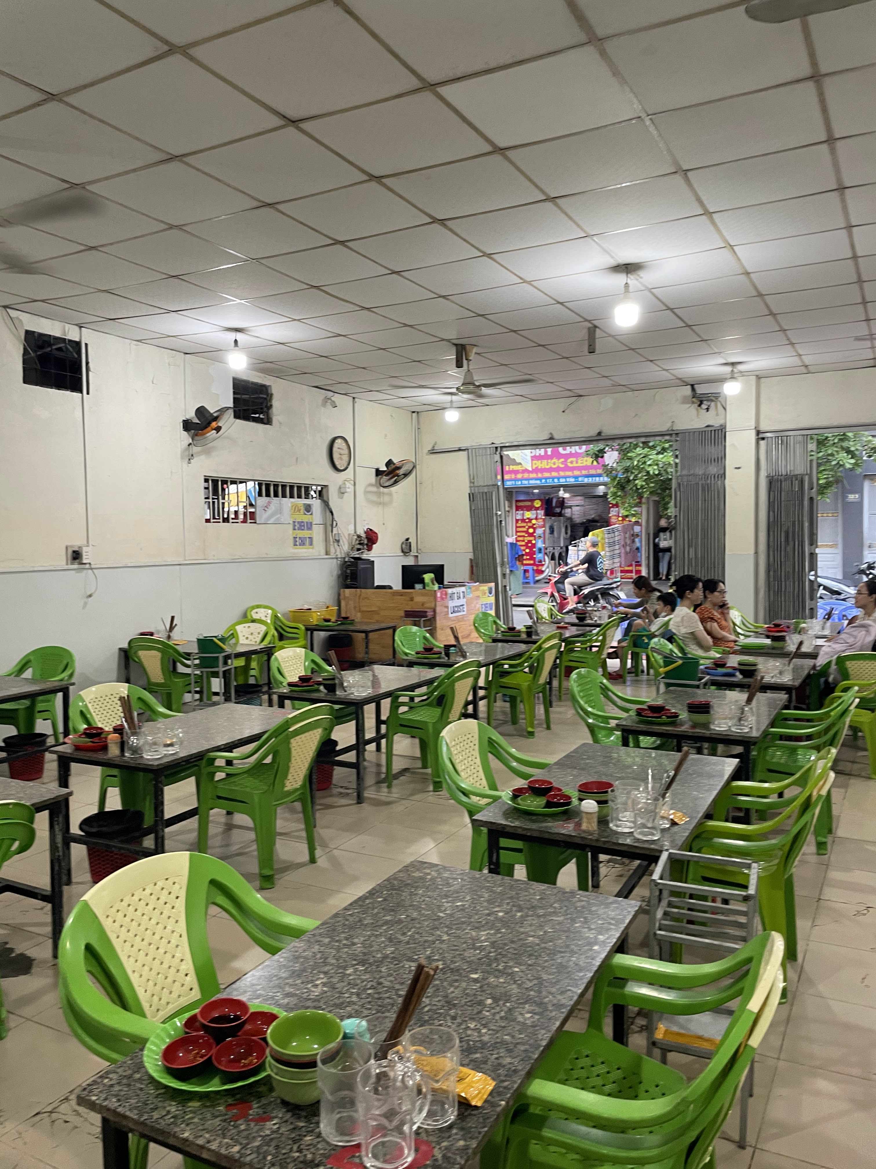 Ốc Hoàng - Lê Thị Hồng