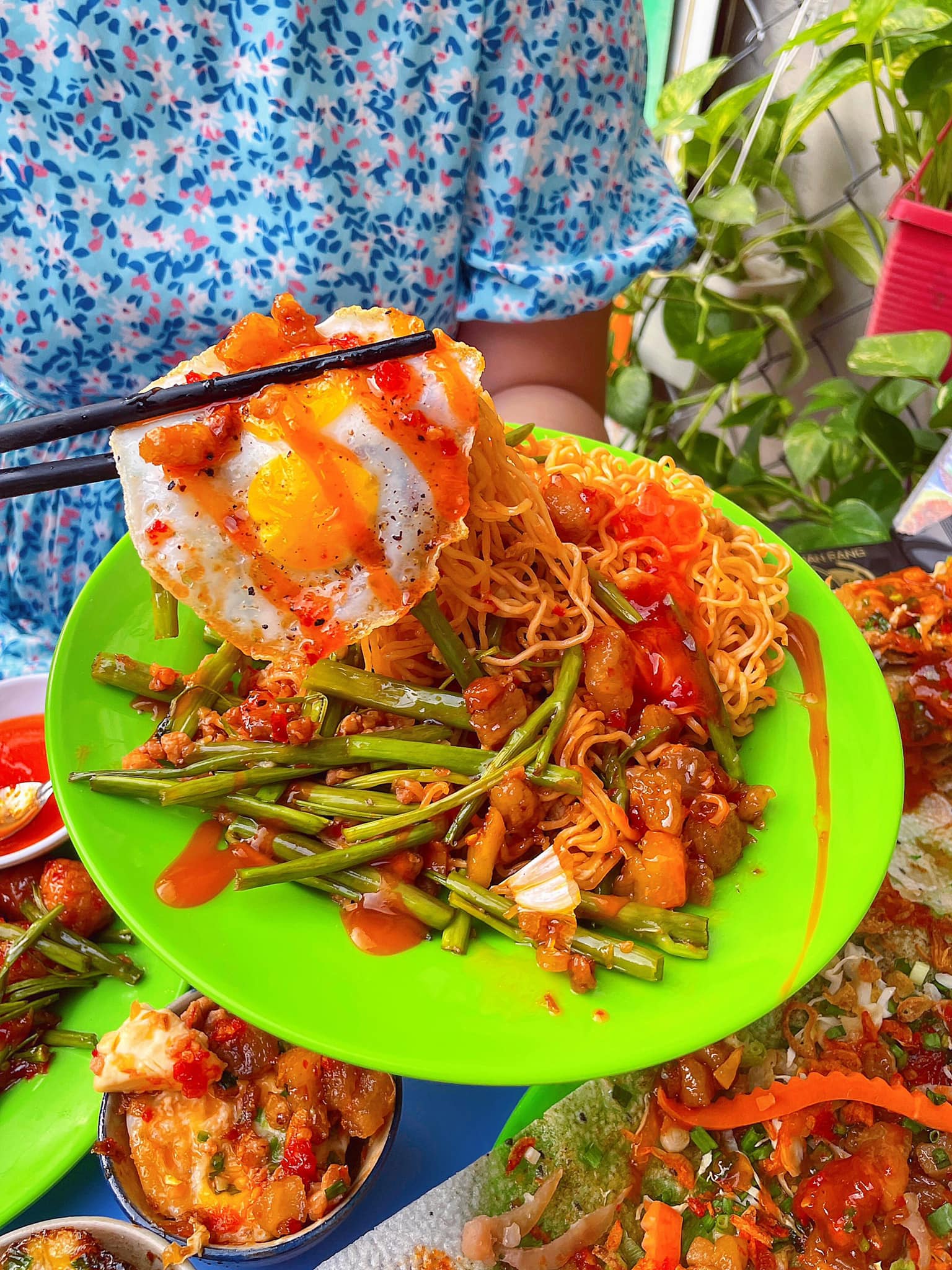 Nhi Nhi Quán - Đường số 20