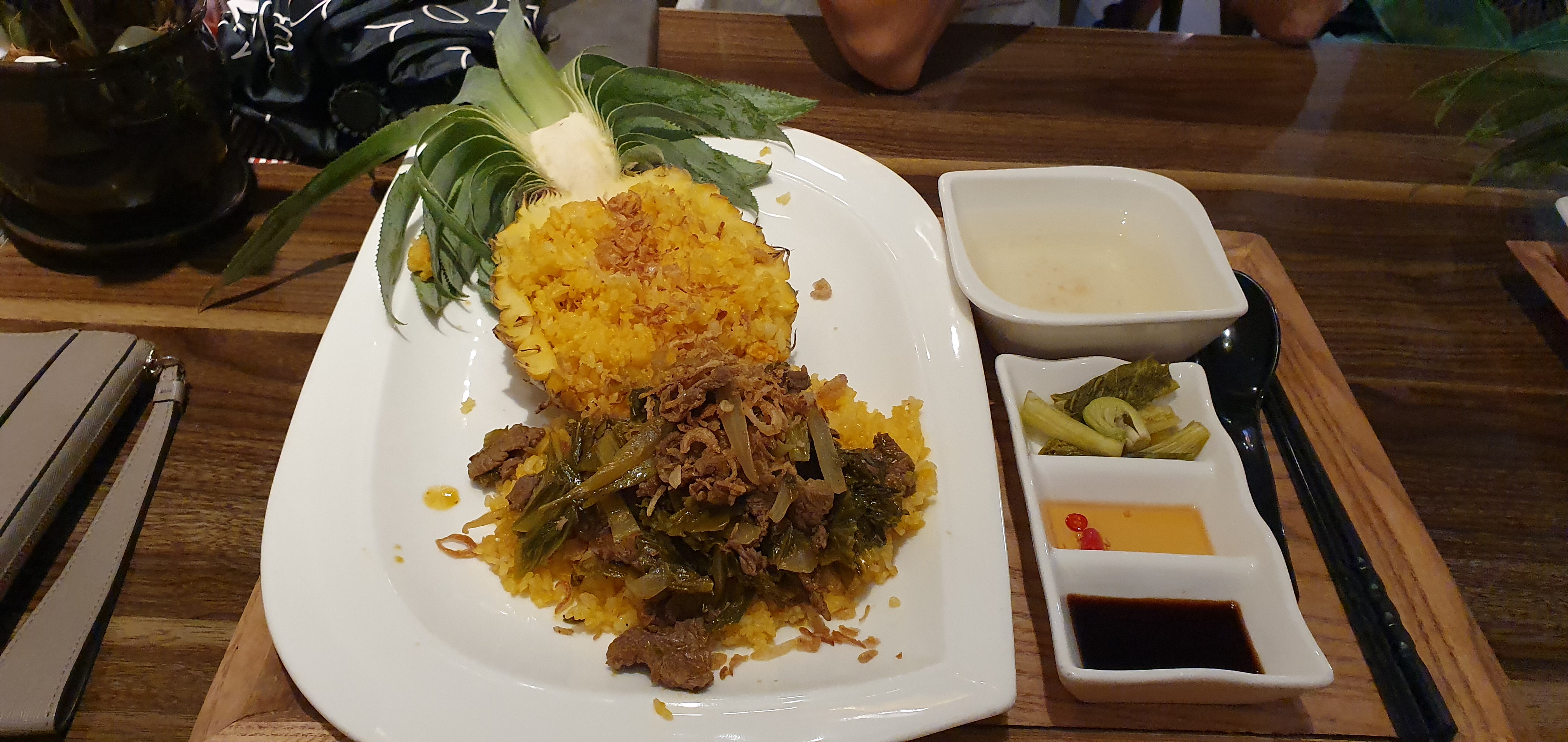 J Lounge & Café - Phạm Sư Mạnh