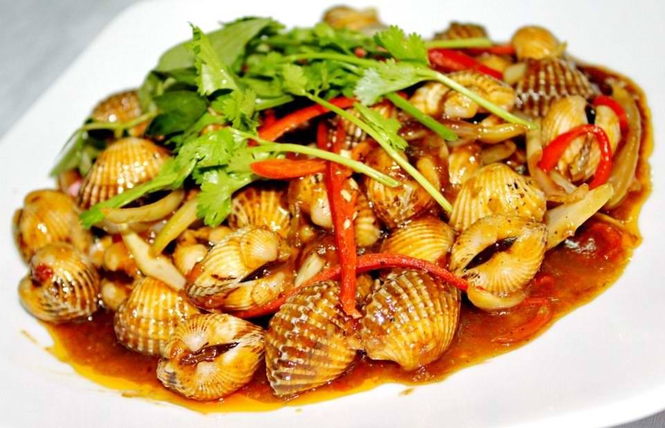 Dũng Béo - Bò Nầm Nướng & Ốc Nóng - Tập Thể ĐHKT Quốc Dân