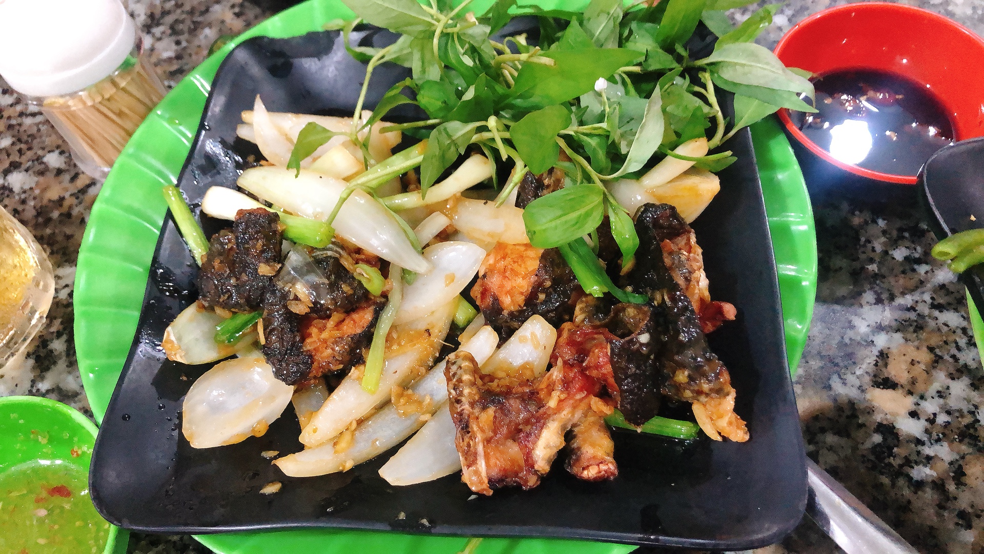 Ốc Hoàng - Lê Thị Hồng