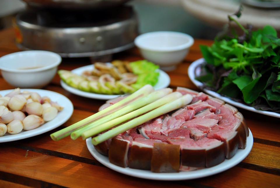 Nhà hàng Sơn Lộc Dê Quán - Nguyễn Khang