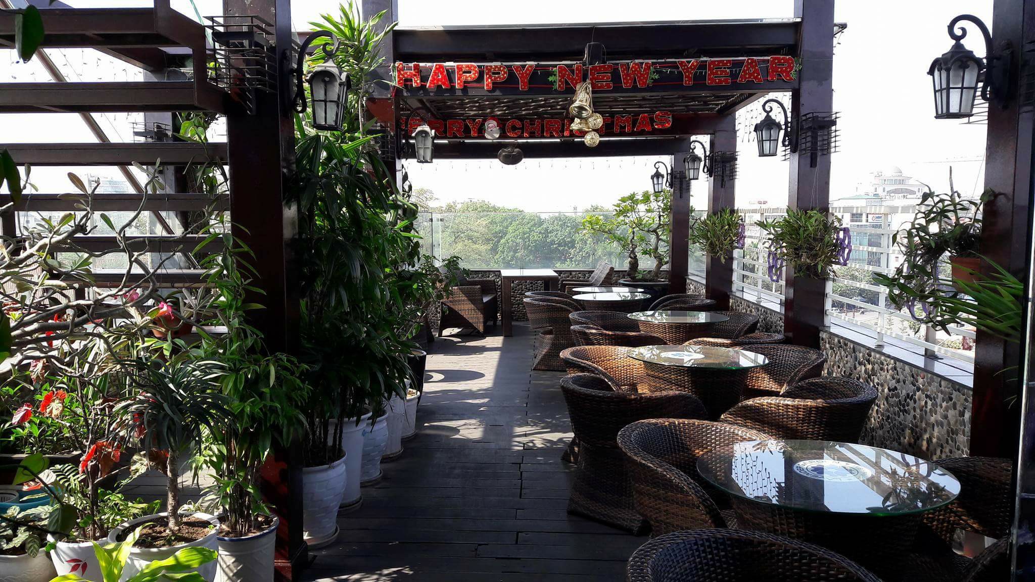 Lavender Garden Bar - Cầu Đất